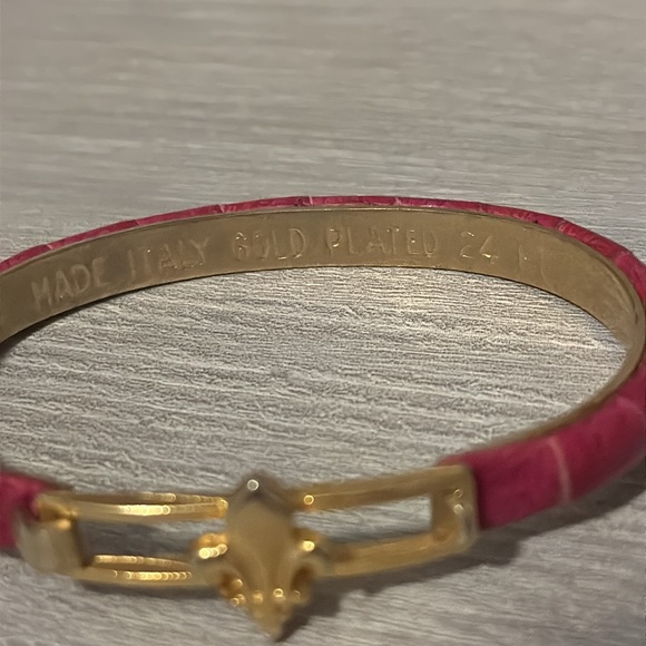 Vtg 24k Gold Plated Italy Purple Python pink Leather Lily Hook Bracelet - Picture 5 of 10